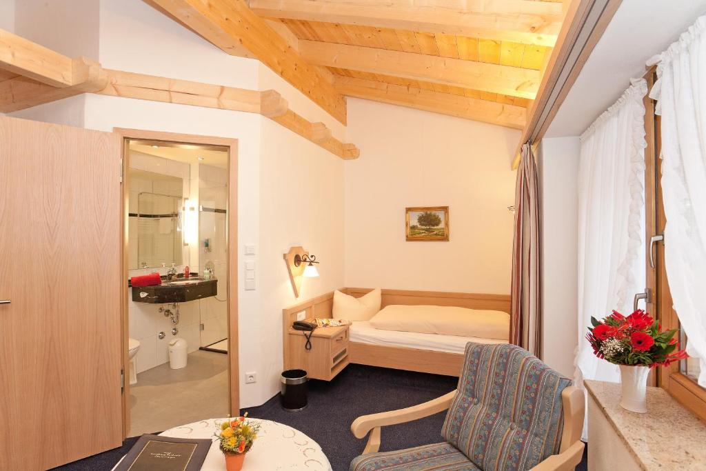 Hotel Landhaus Feldmeier ***S Oberammergau Quarto foto